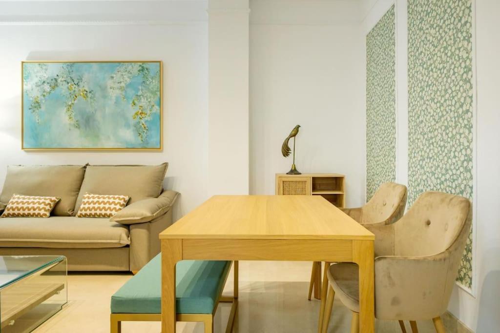 Imperial Central Suite By Valcambre Seville Exterior photo