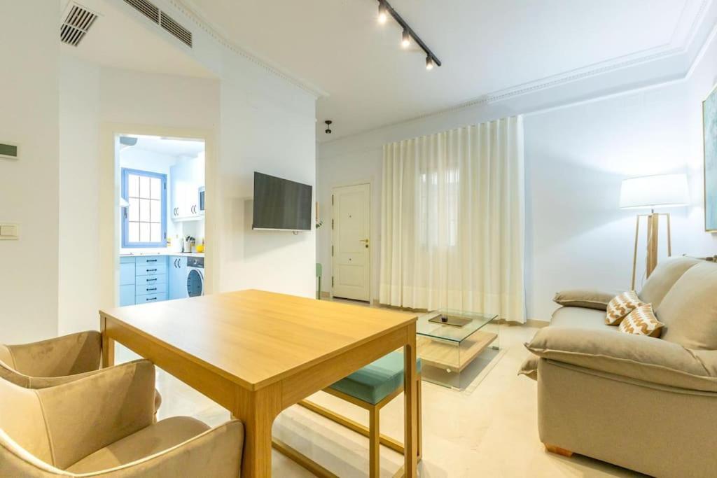 Imperial Central Suite By Valcambre Seville Exterior photo